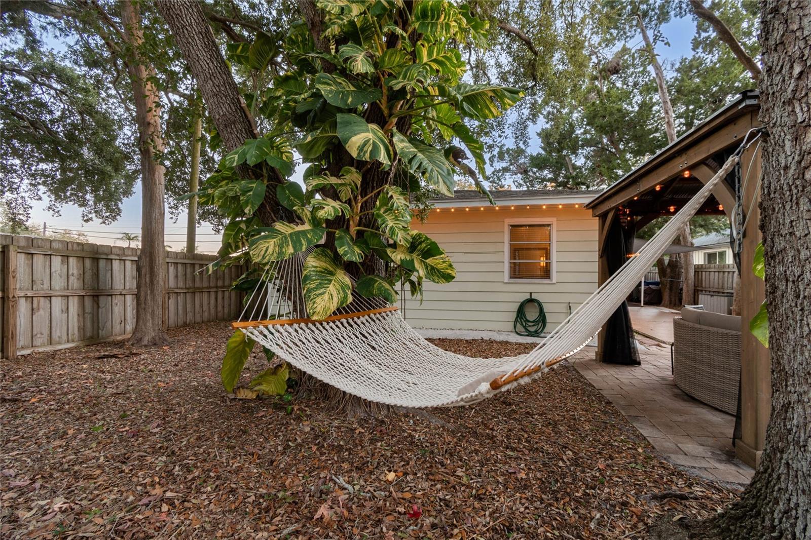 902 BELTREES ST — photo 31