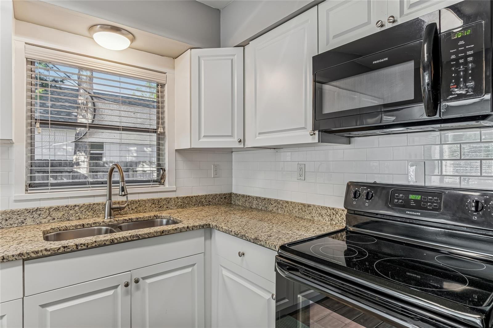 902 BELTREES ST — photo 13