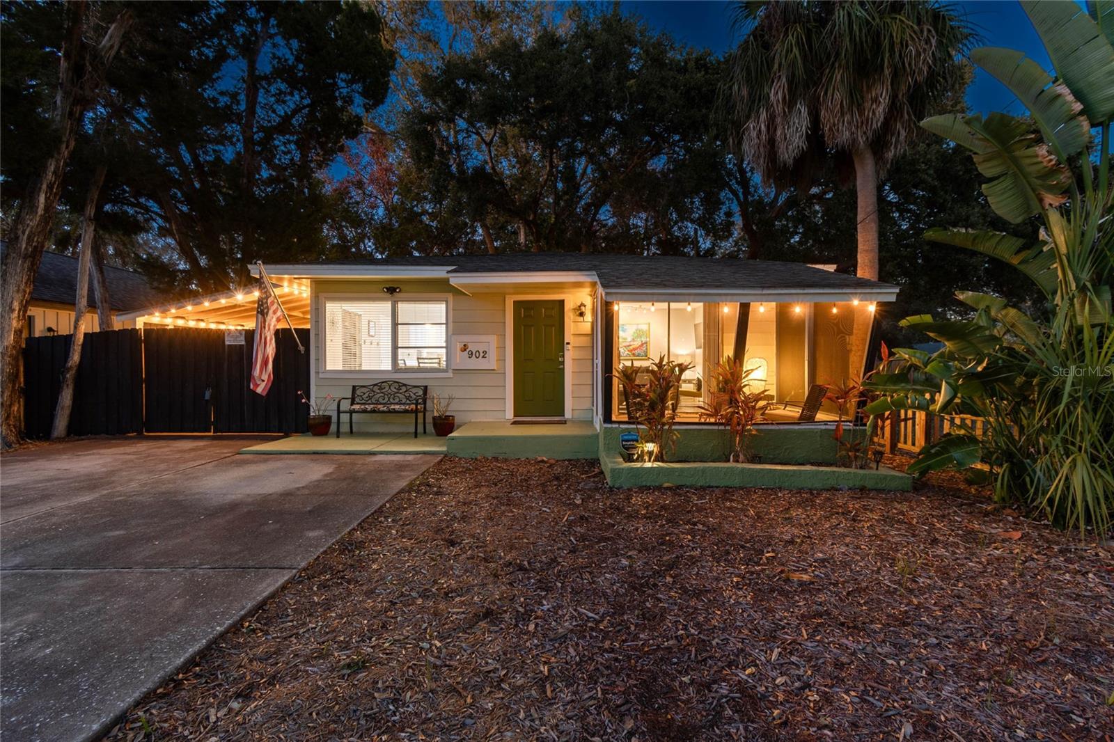 902 BELTREES ST — photo 2