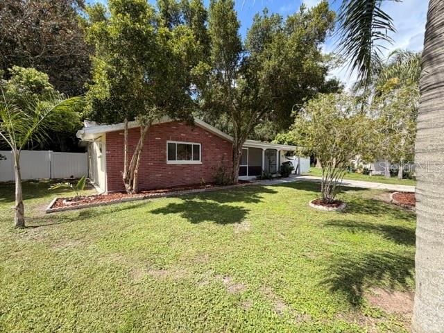 7235 REDBUD CT — photo 3