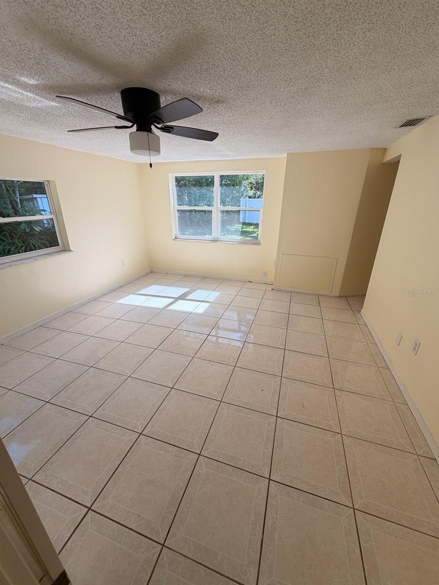 7235 REDBUD CT — photo 14