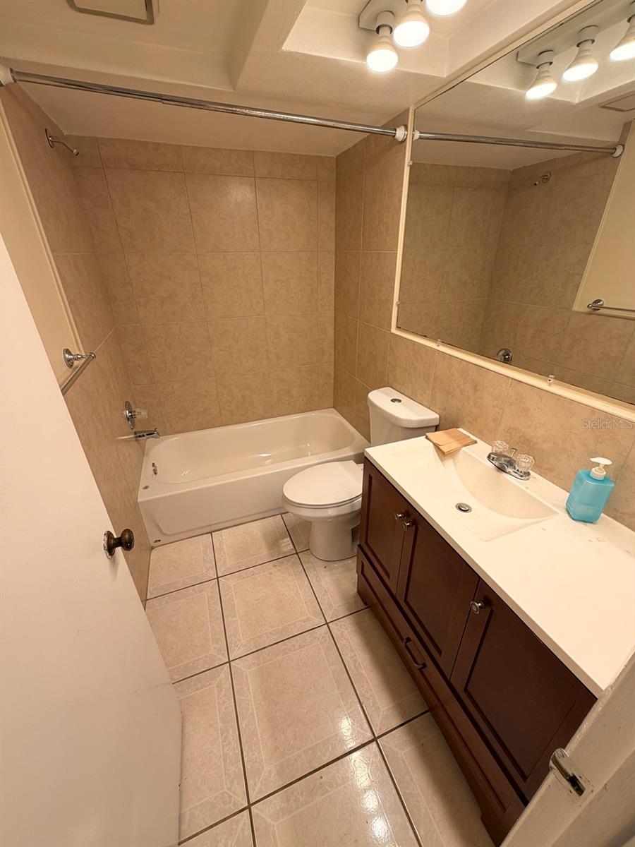 7235 REDBUD CT — photo 10