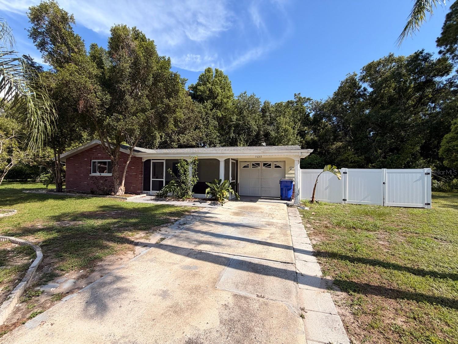 7235 REDBUD CT — photo 2