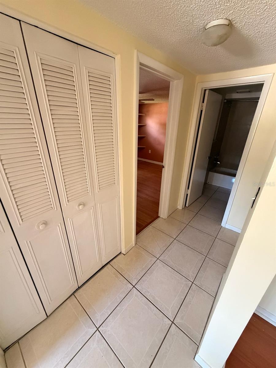 7235 REDBUD CT — photo 11
