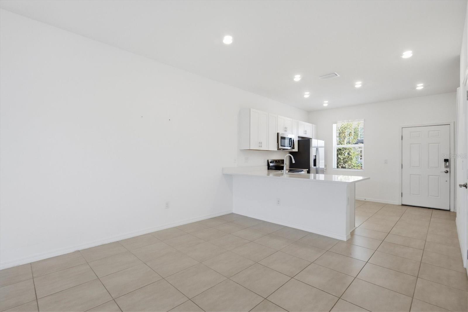 8757 DAYBREAK ST — photo 8