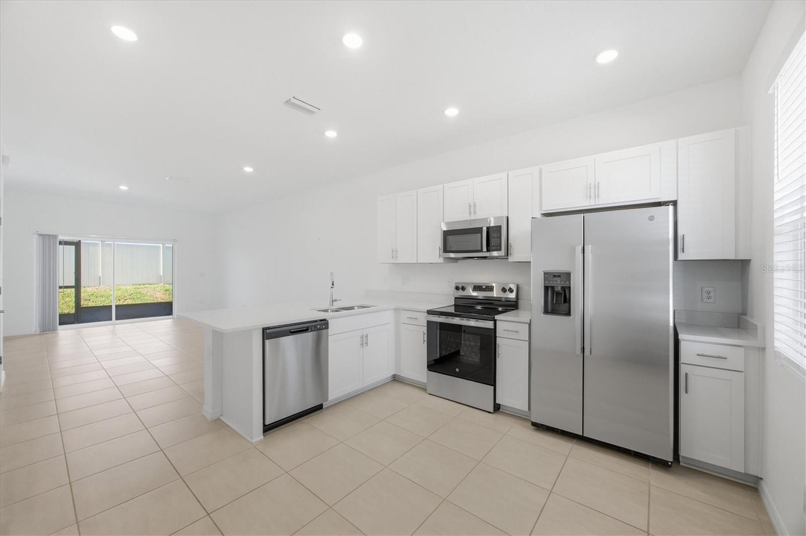 8757 DAYBREAK ST — photo 13