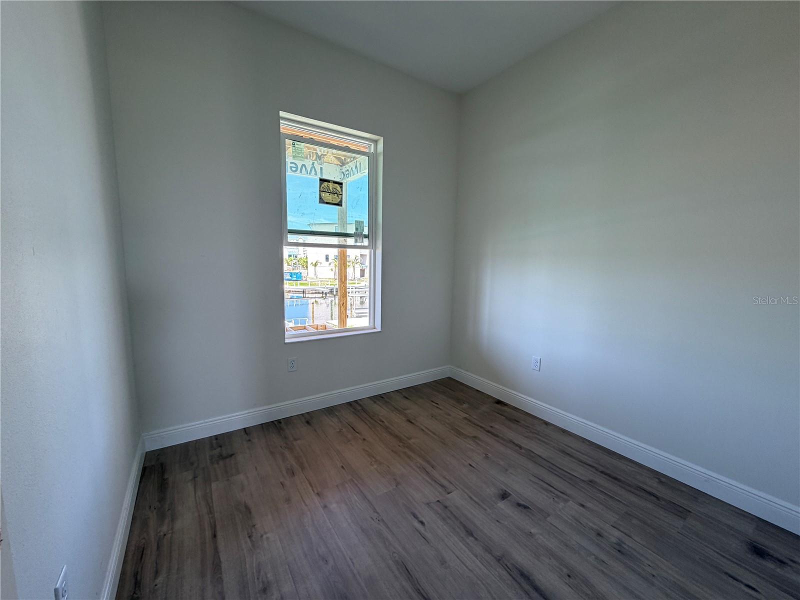 5815 ELISABETHAN LN — photo 16