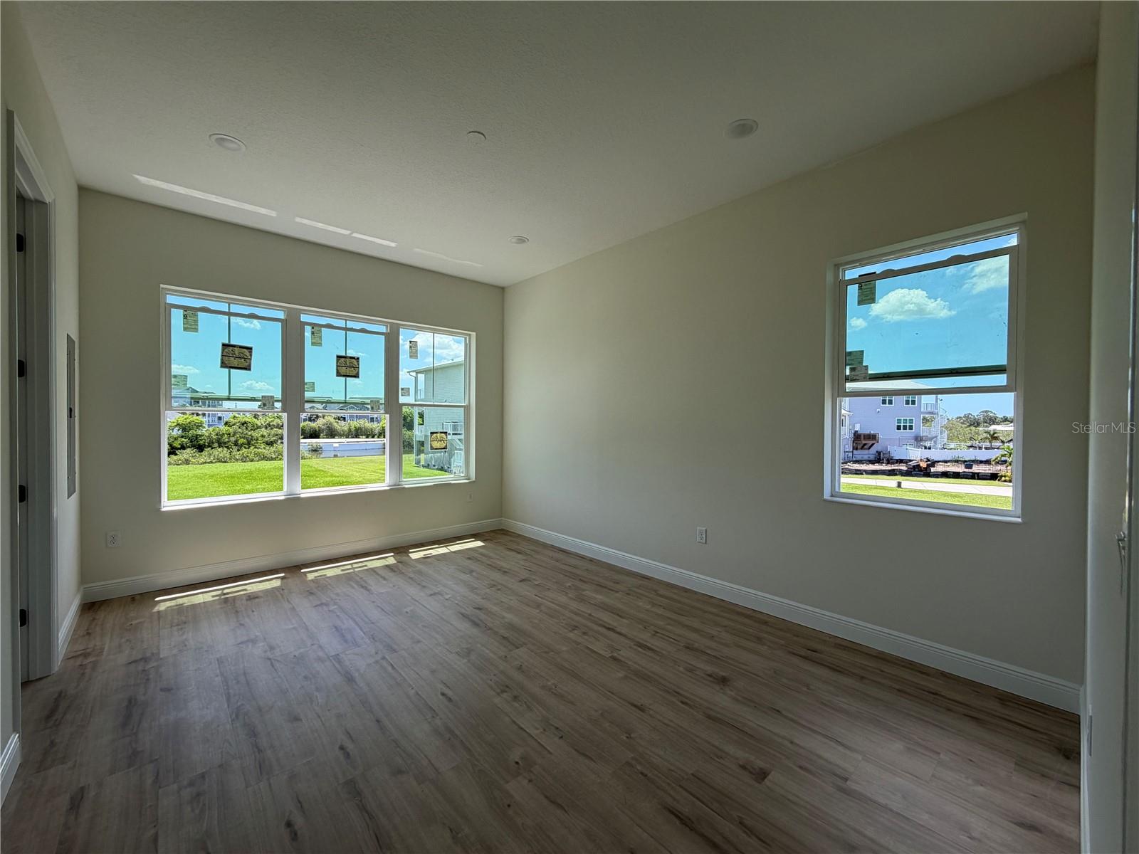 5815 ELISABETHAN LN — photo 13