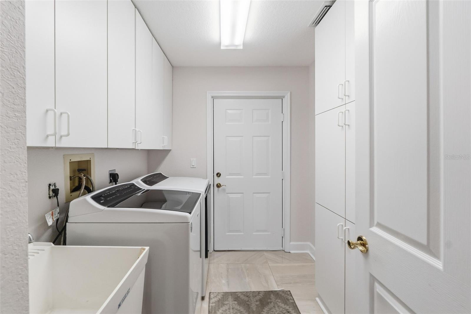 5264 BOUCHARD CIR #102 — photo 19