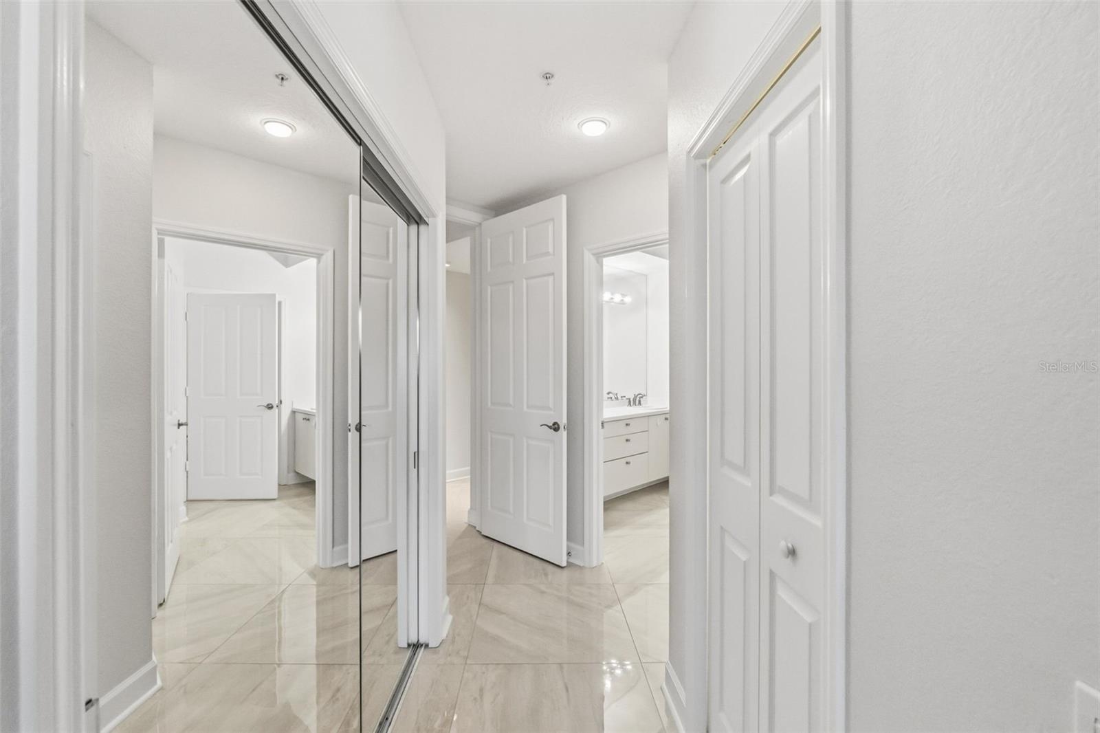 5264 BOUCHARD CIR #102 — photo 10