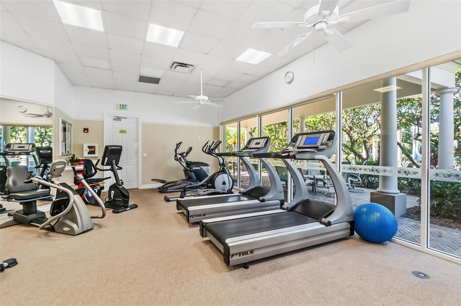 5264 BOUCHARD CIR #102 — photo 33