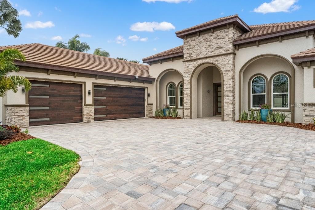 10700 PONTOFINO CIR — photo 3