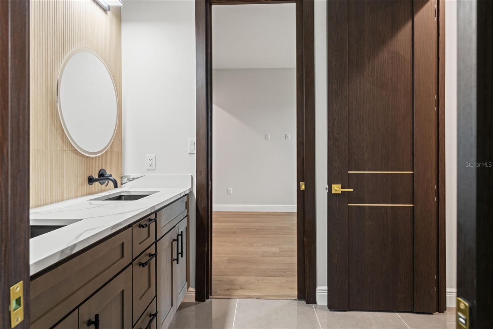 10700 PONTOFINO CIR — photo 47