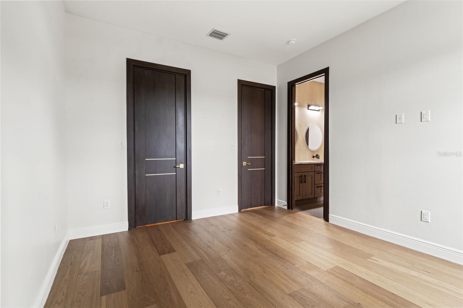 10700 PONTOFINO CIR — photo 50