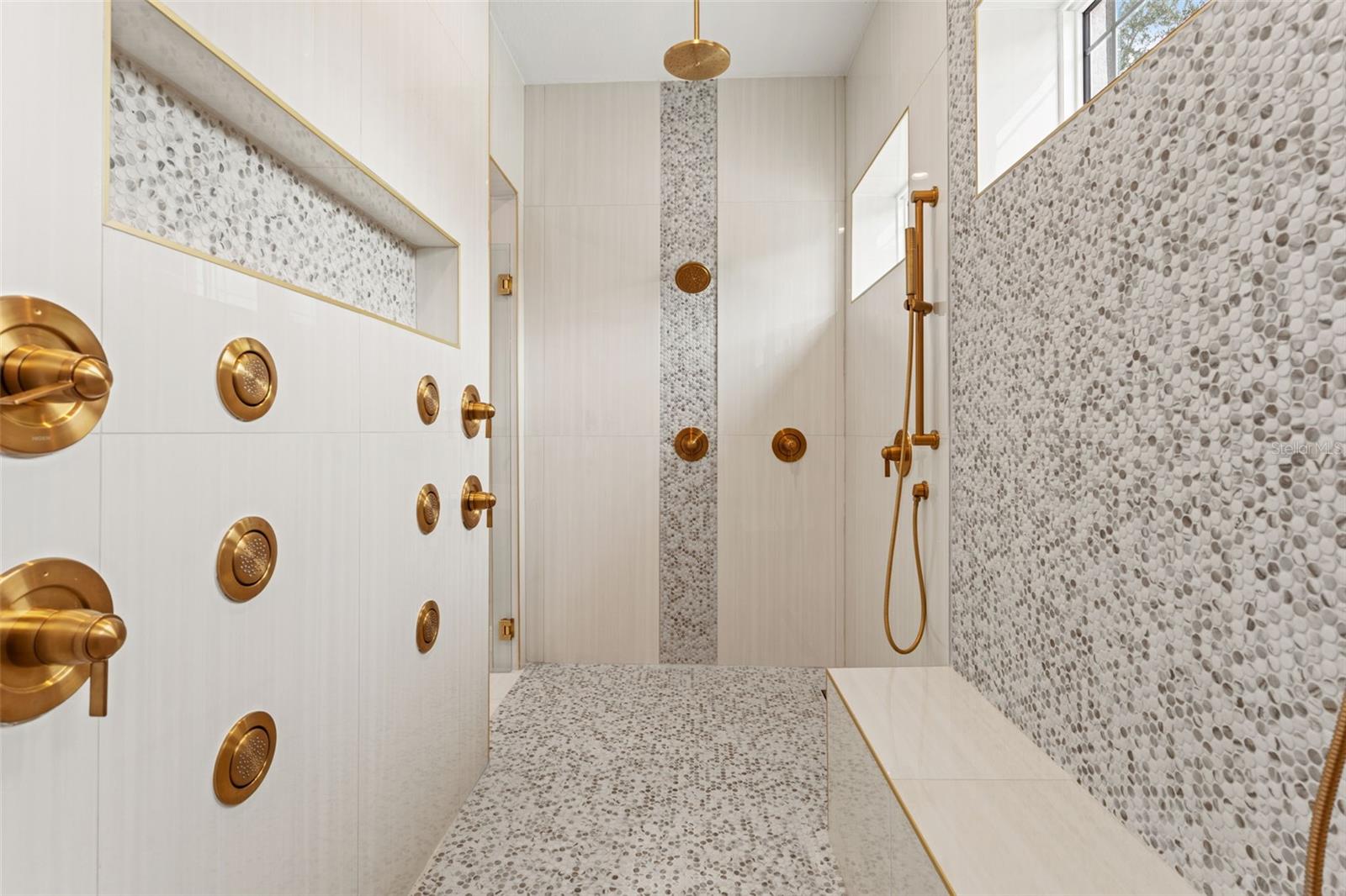 10700 PONTOFINO CIR — photo 35