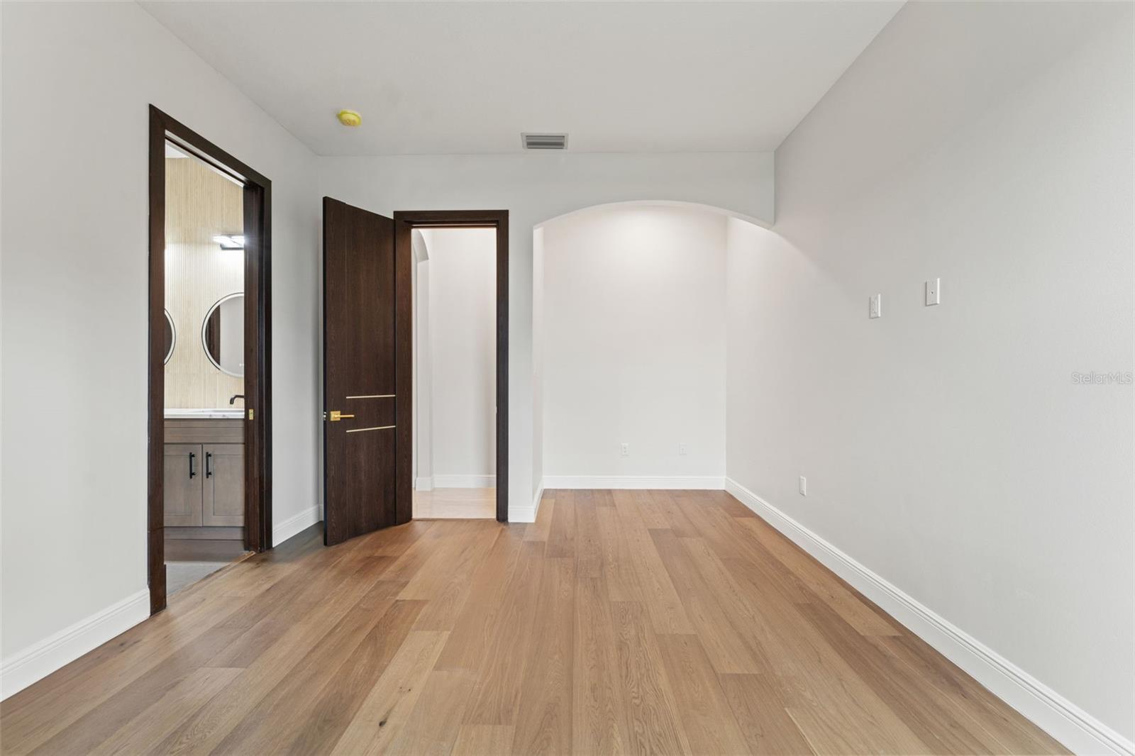 10700 PONTOFINO CIR — photo 45