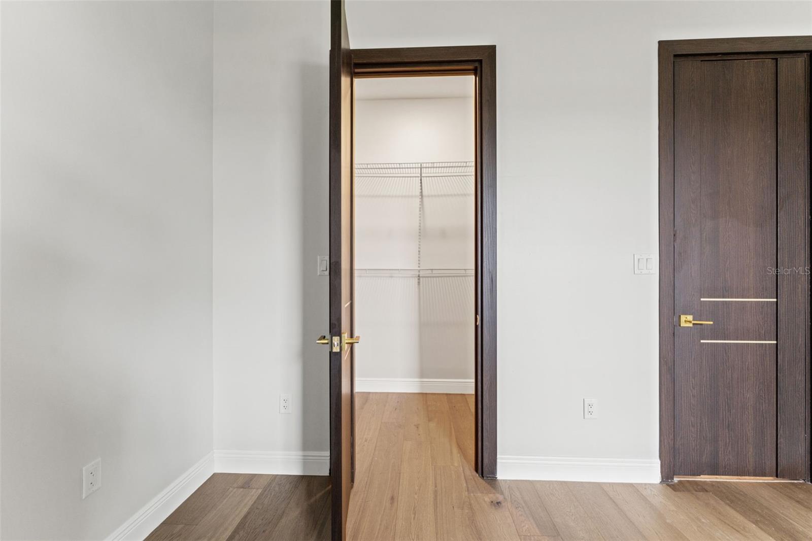 10700 PONTOFINO CIR — photo 51