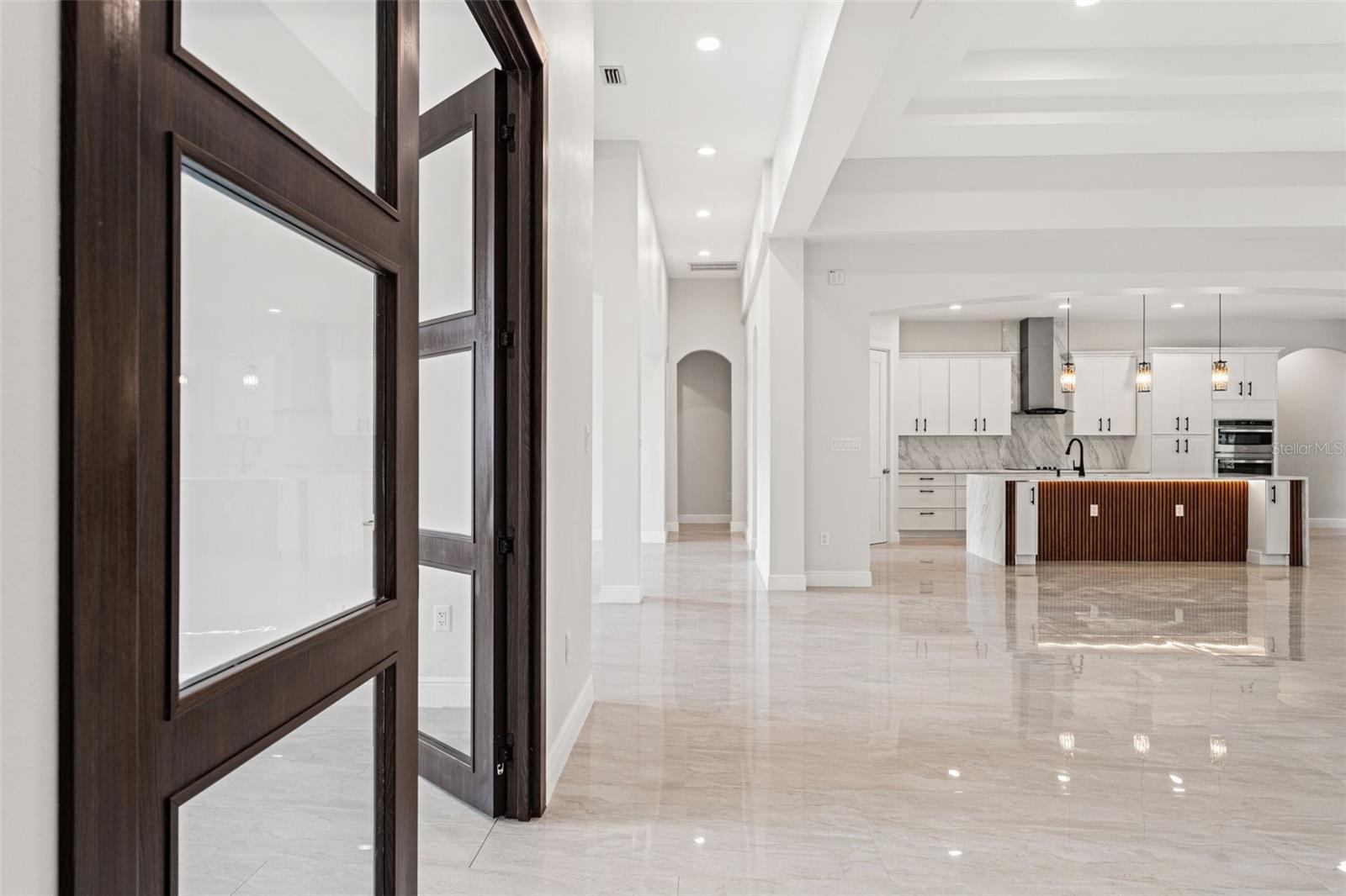 10700 PONTOFINO CIR — photo 14