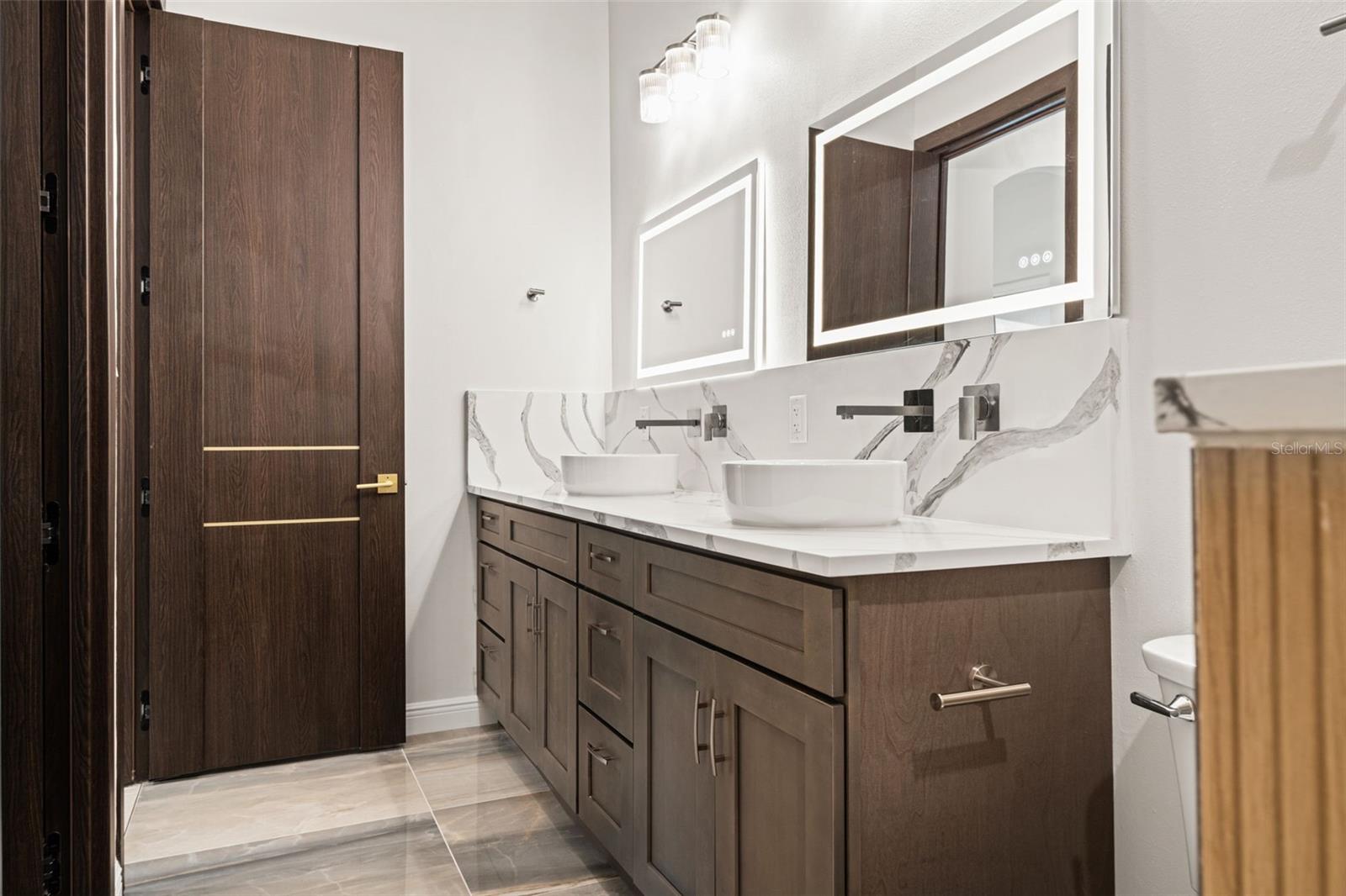 10700 PONTOFINO CIR — photo 55