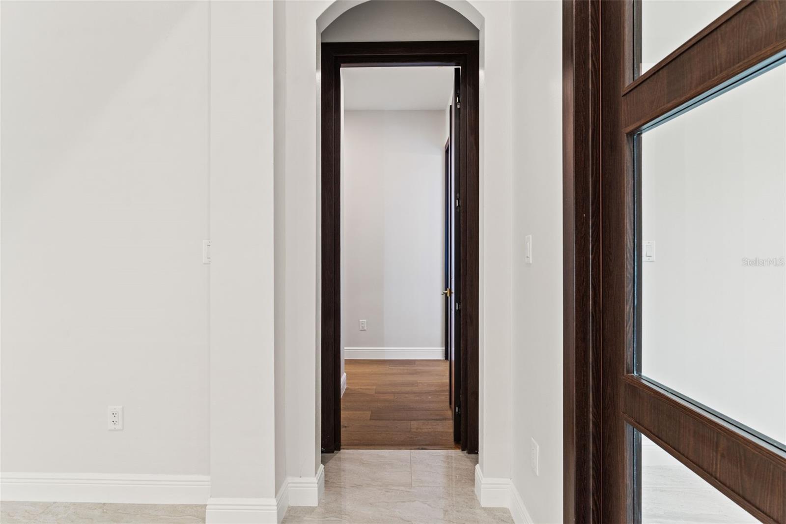 10700 PONTOFINO CIR — photo 26