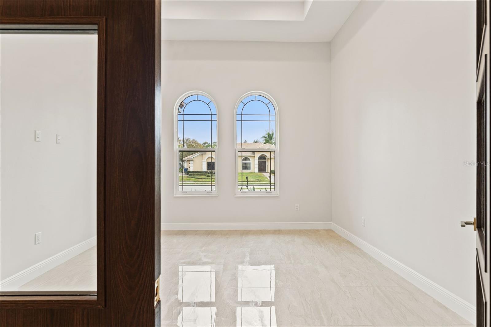 10700 PONTOFINO CIR — photo 13