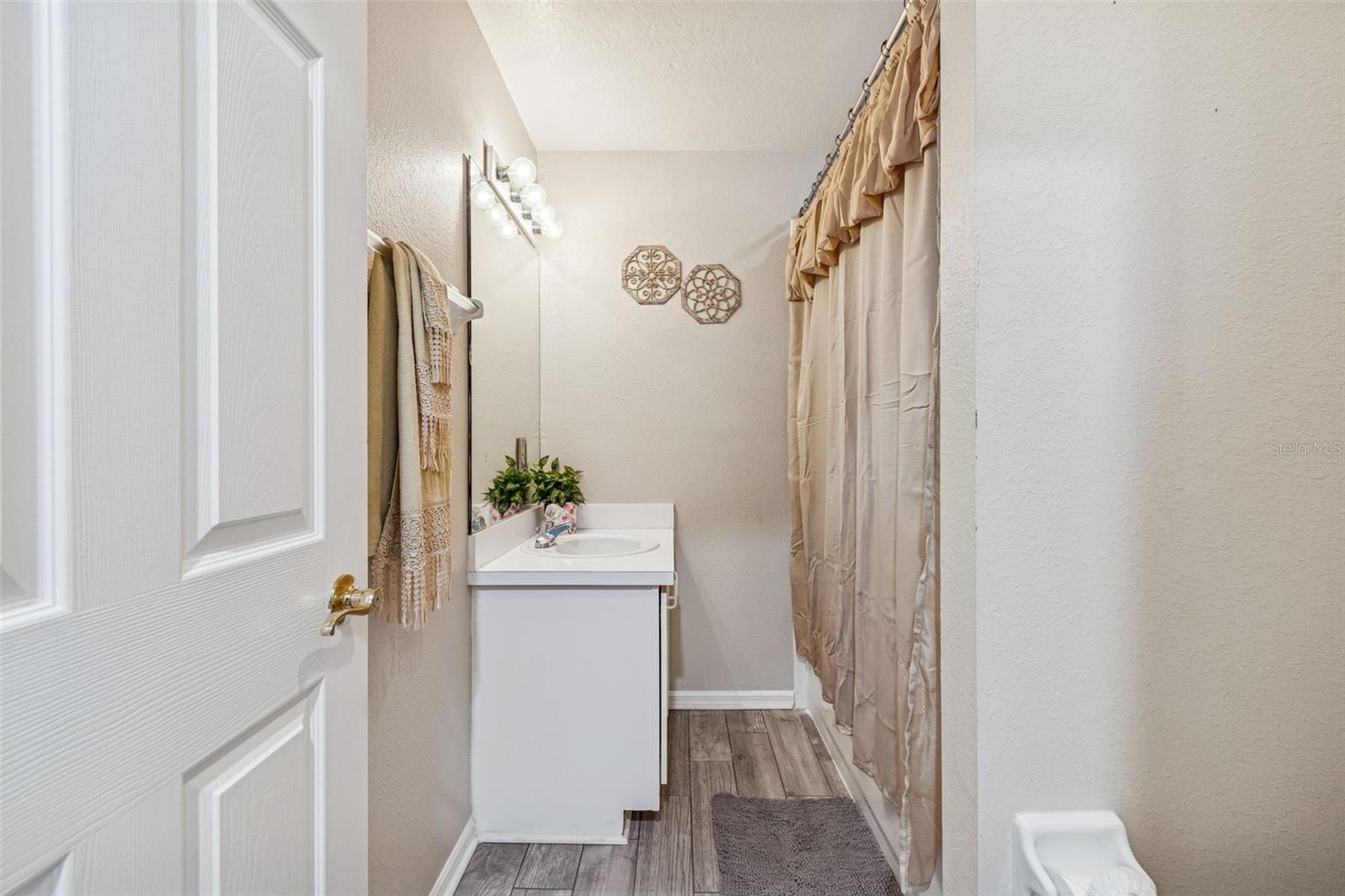 8809 CASABLANCA WAY — photo 34