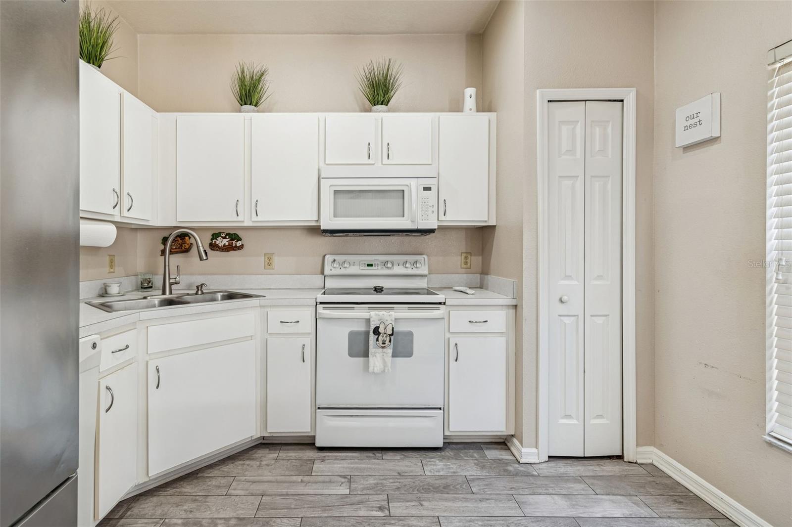 8809 CASABLANCA WAY — photo 12