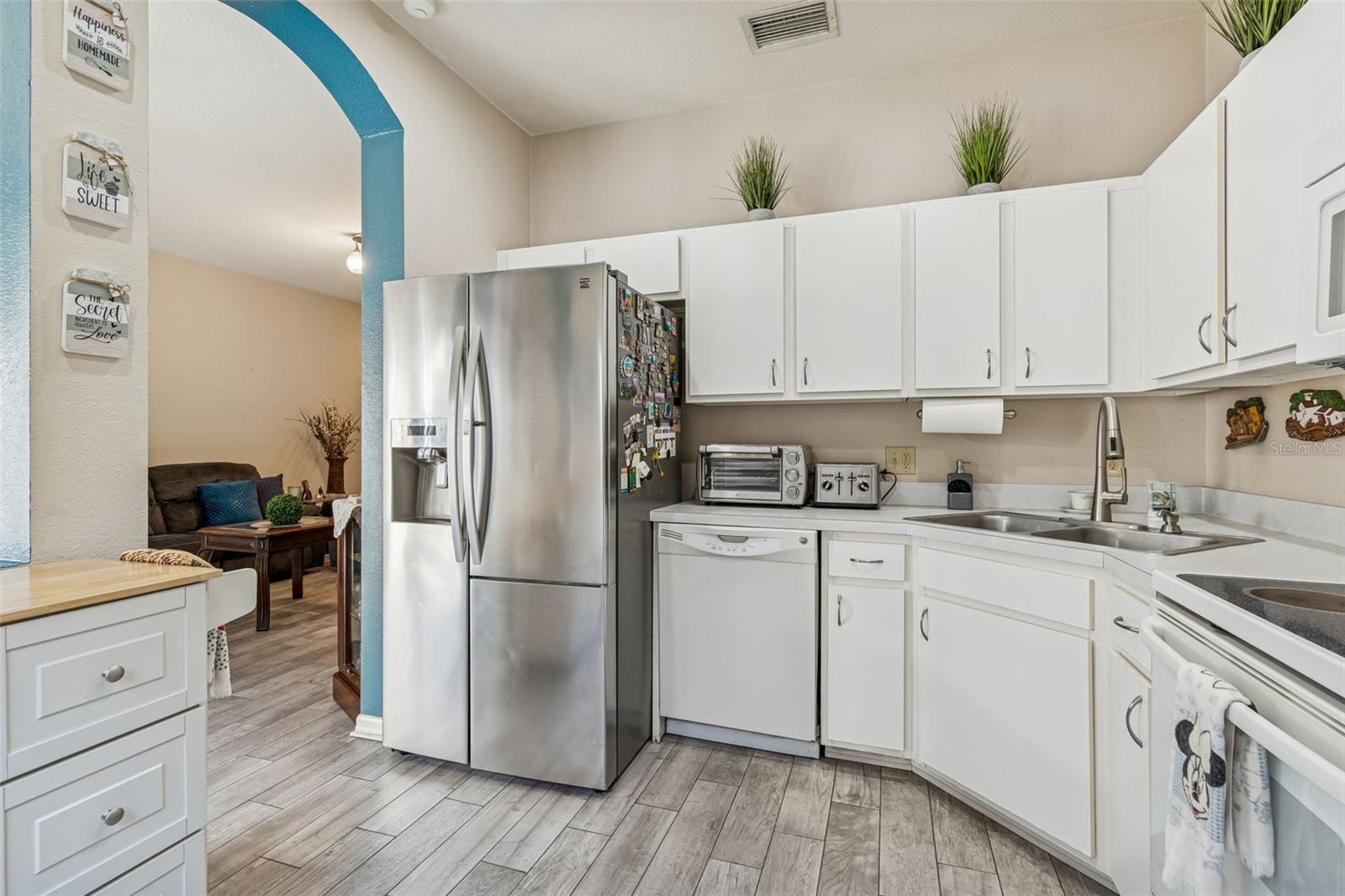 8809 CASABLANCA WAY — photo 13