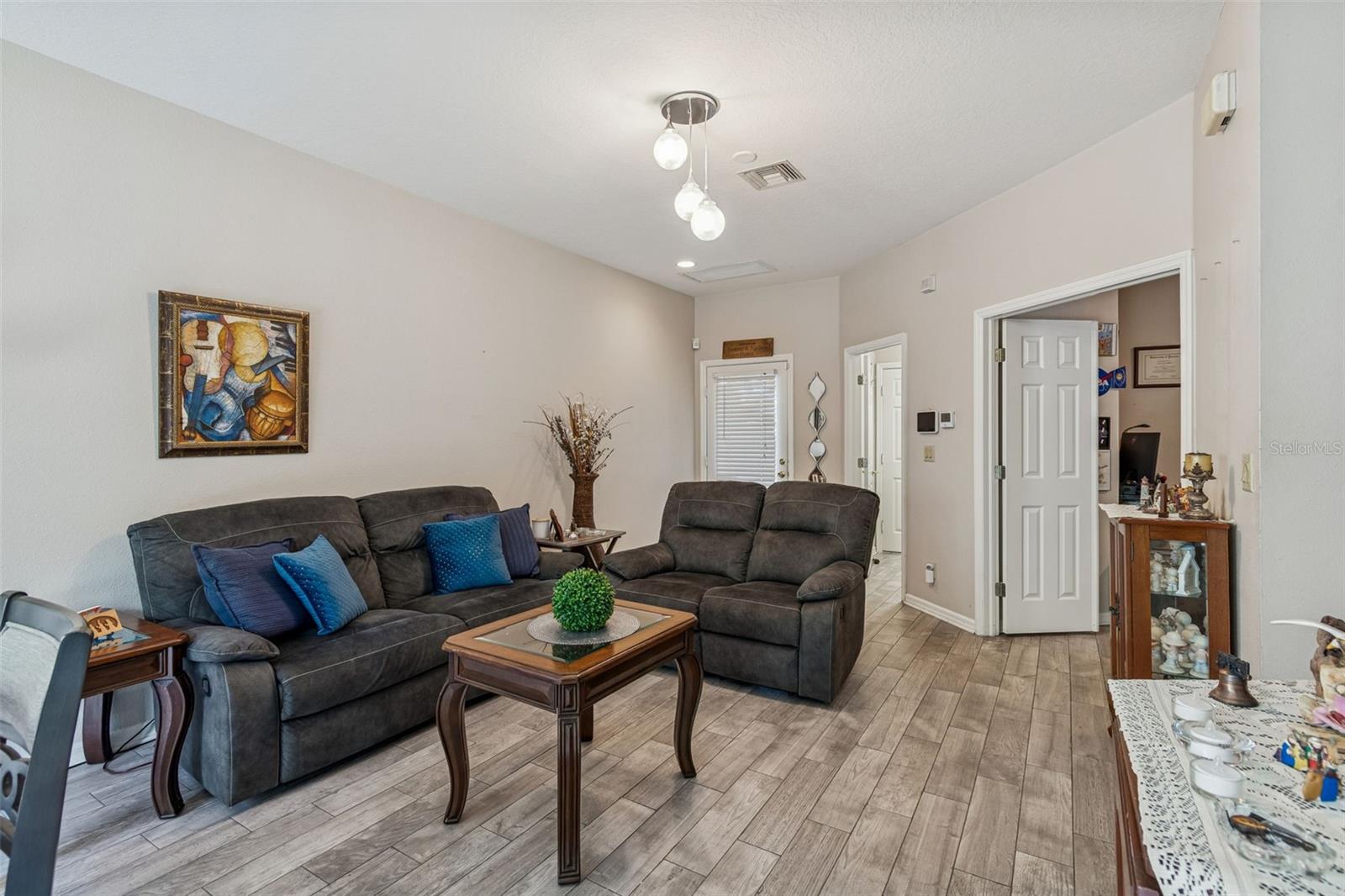 8809 CASABLANCA WAY — photo 11