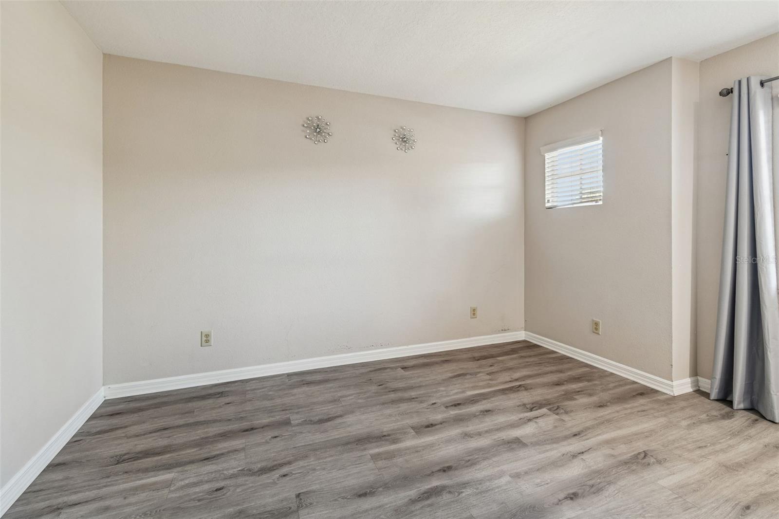 8809 CASABLANCA WAY — photo 27