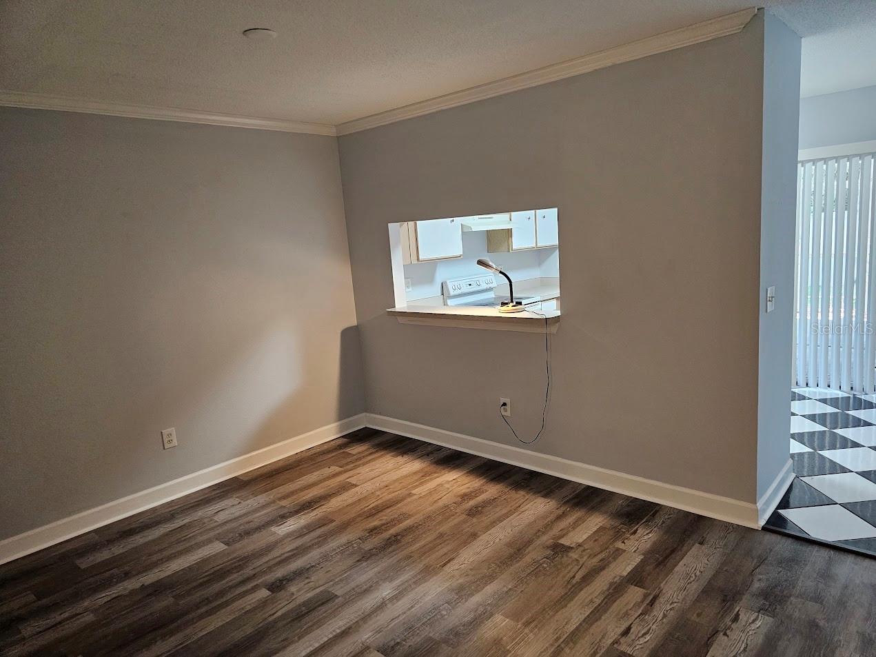 2053 FLUORSHIRE DR — photo 16