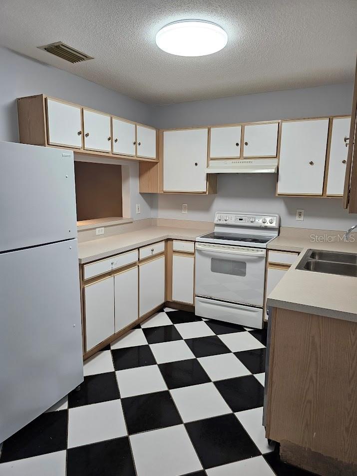 2053 FLUORSHIRE DR — photo 9