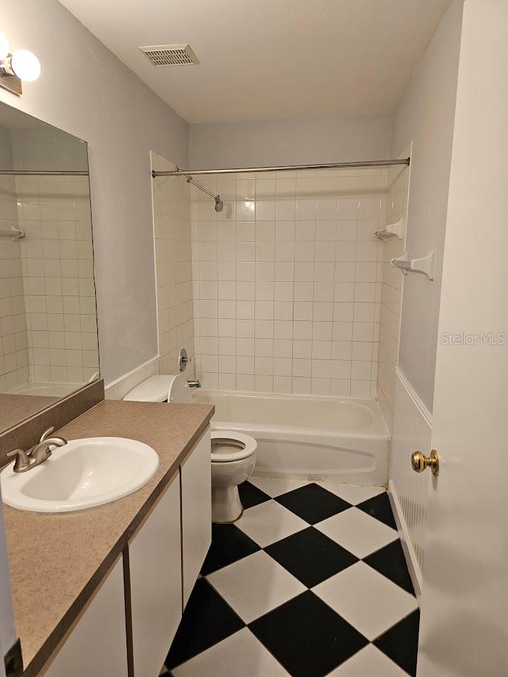 2053 FLUORSHIRE DR — photo 13
