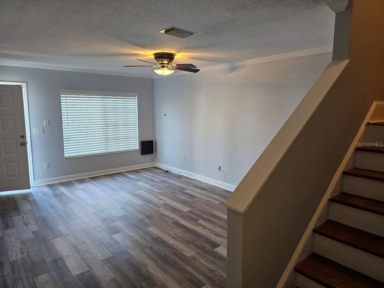 2053 FLUORSHIRE DR — photo 8