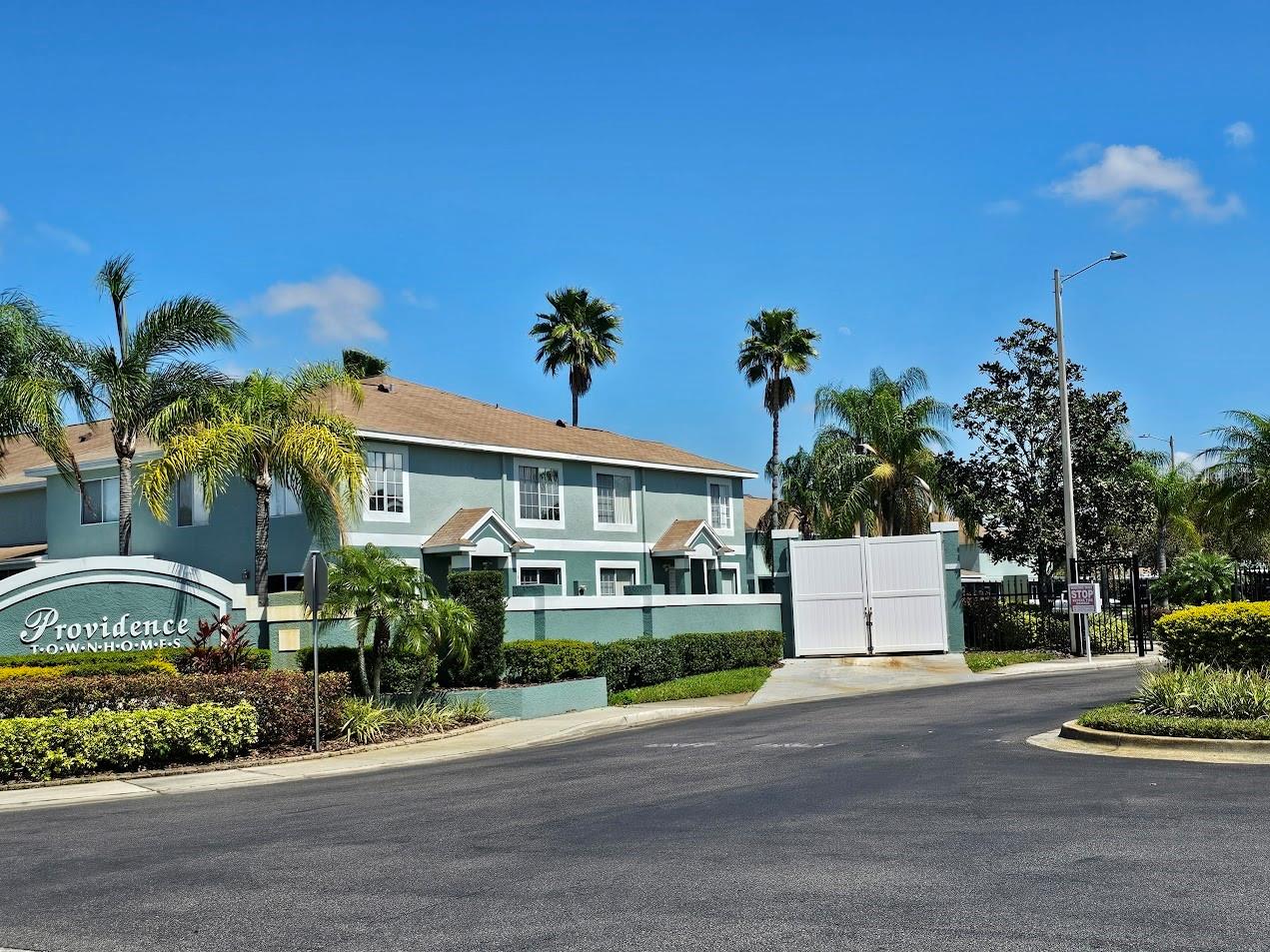 2053 FLUORSHIRE DR — photo 3