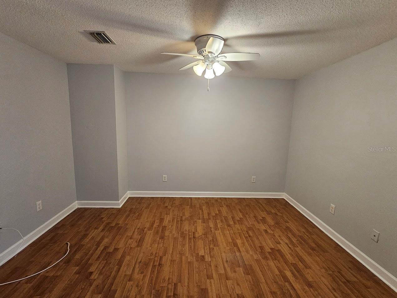 2053 FLUORSHIRE DR — photo 23