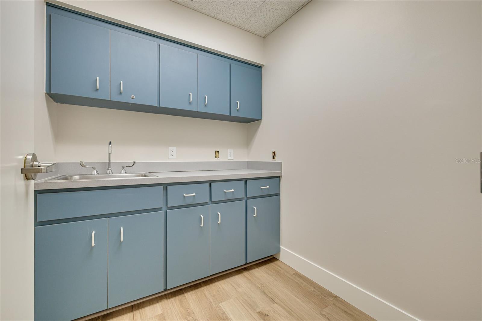 1465 S FORT HARRISON AVE — photo 13