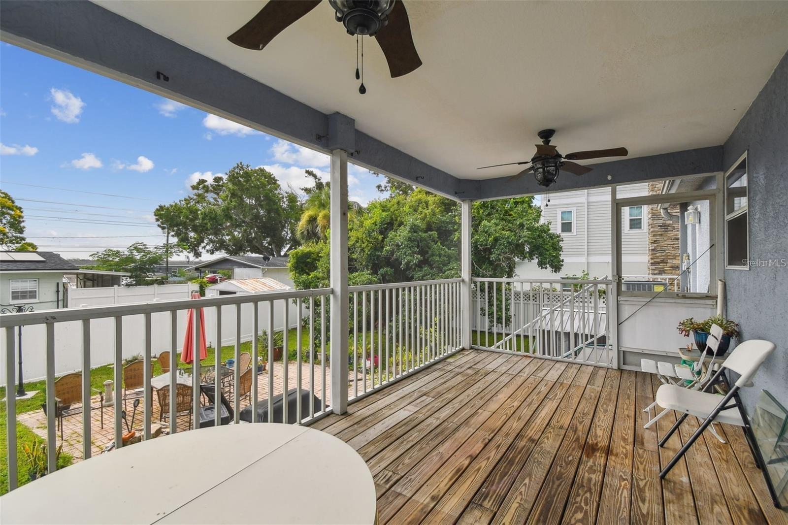 317 SHORE DR E — photo 27