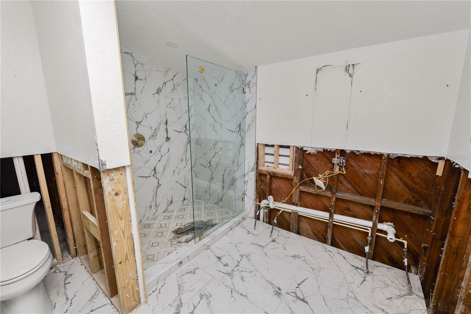 8100 OVERLOOK PL NE — photo 15