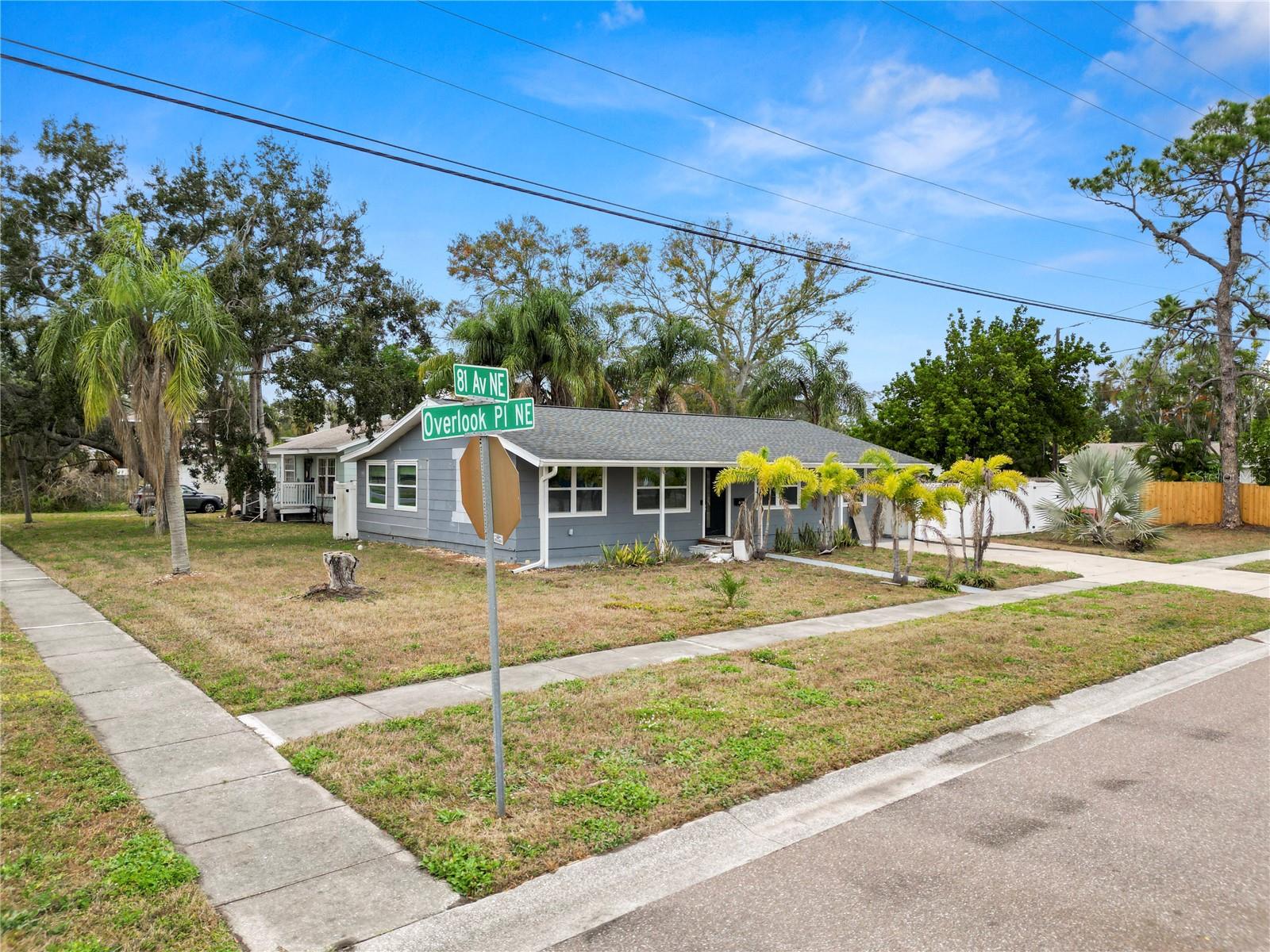 8100 OVERLOOK PL NE — photo 35