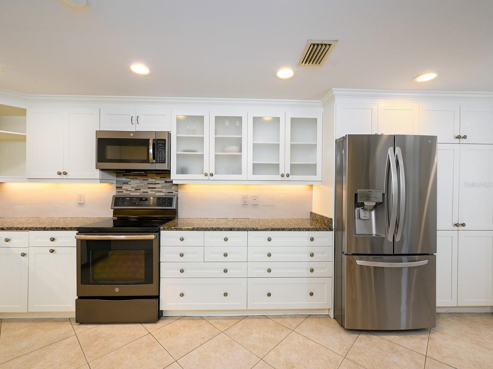 1255 N GULFSTREAM AVE #1106 — photo 16