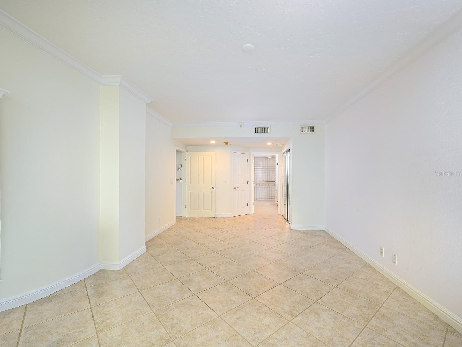 1255 N GULFSTREAM AVE #1106 — photo 27