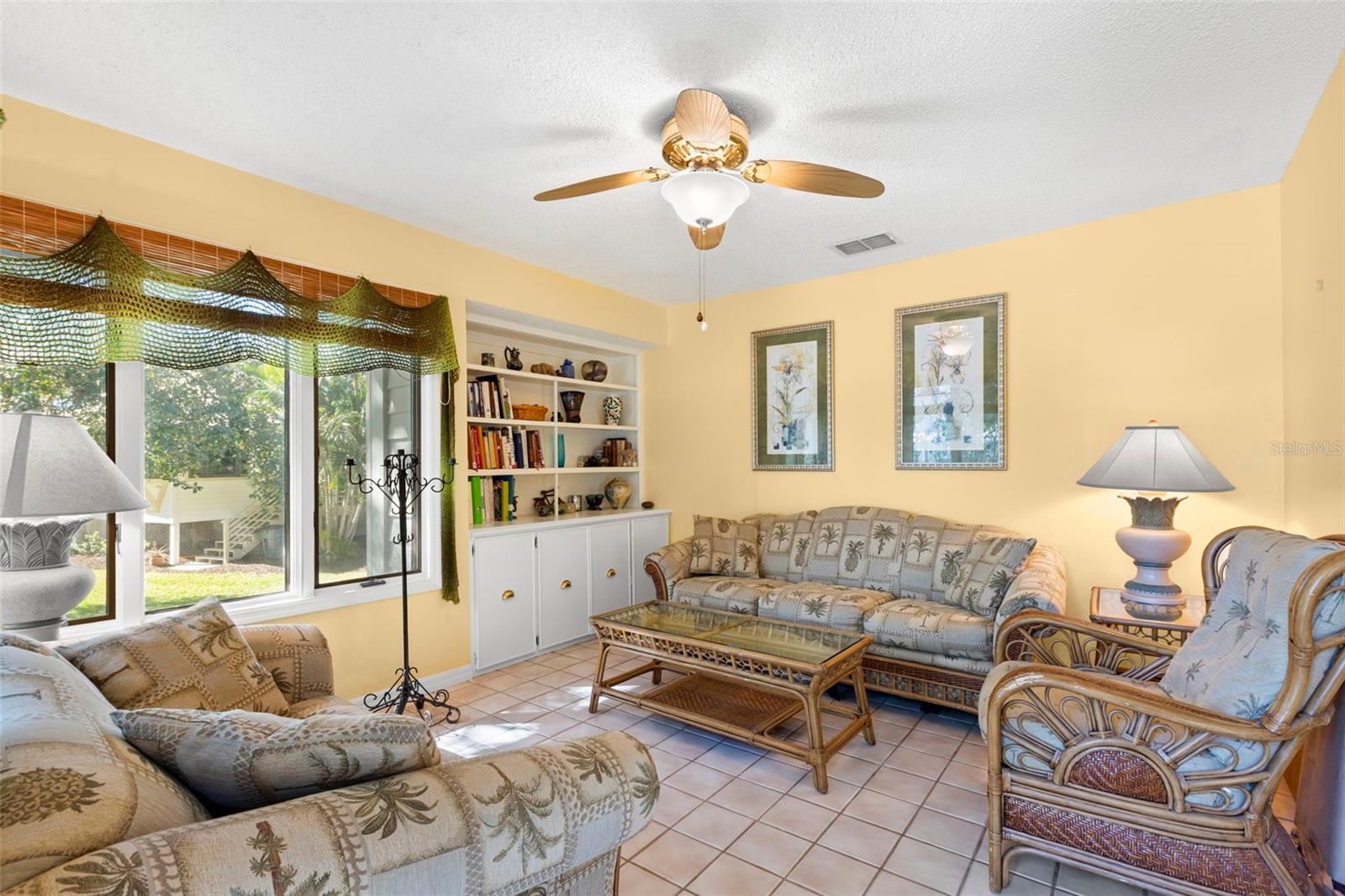 1013 CARAVEL CT — photo 12