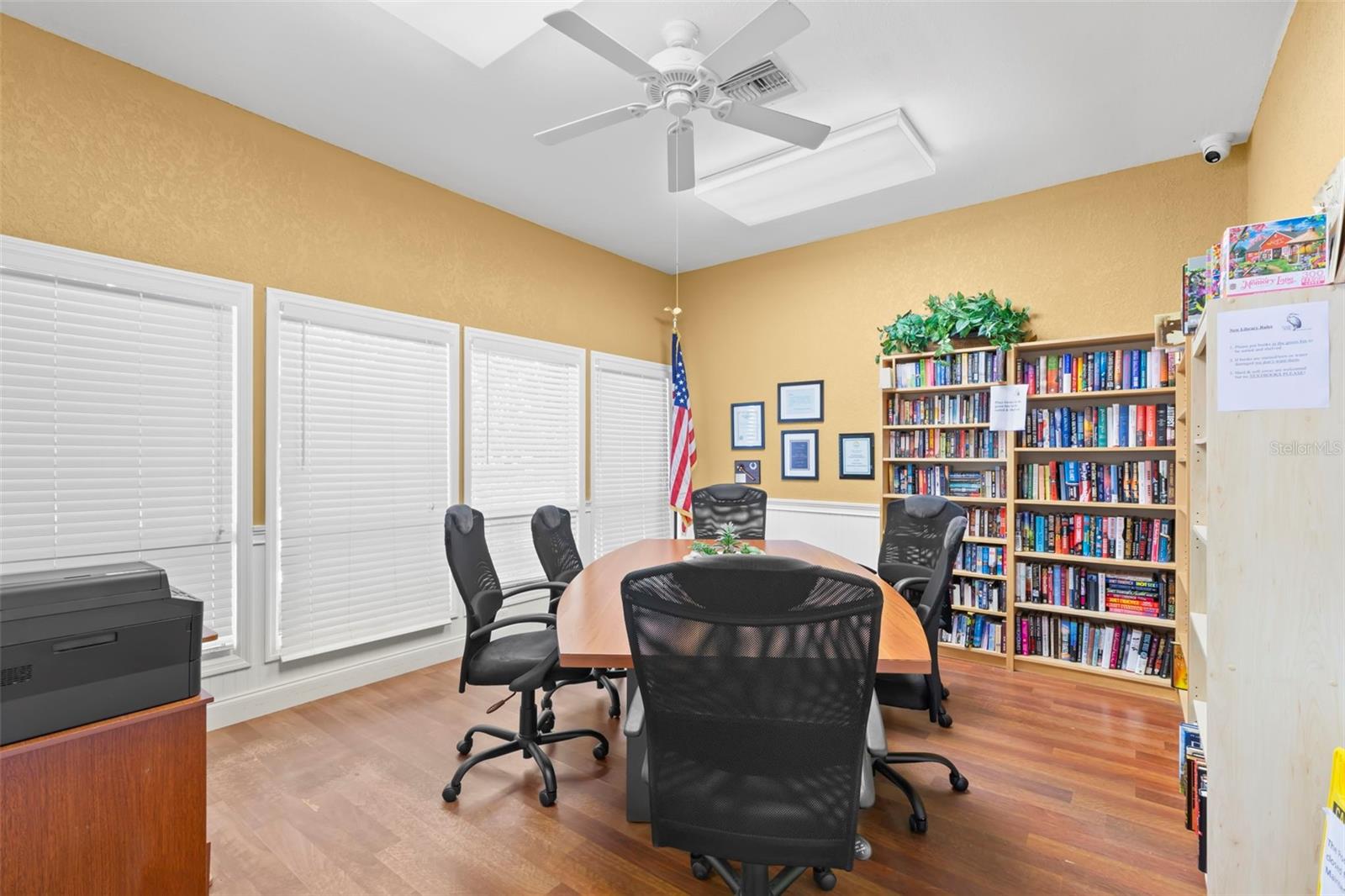 1013 CARAVEL CT — photo 33