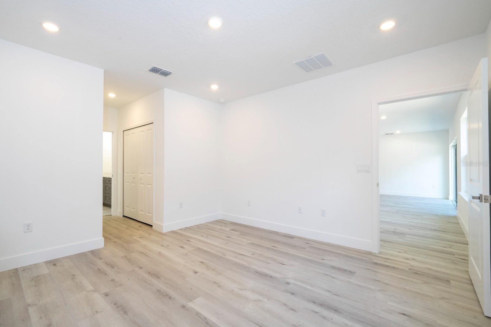 2660 BREWSTER RD — photo 24