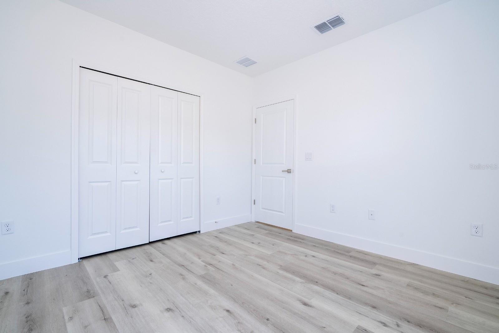 2660 BREWSTER RD — photo 32