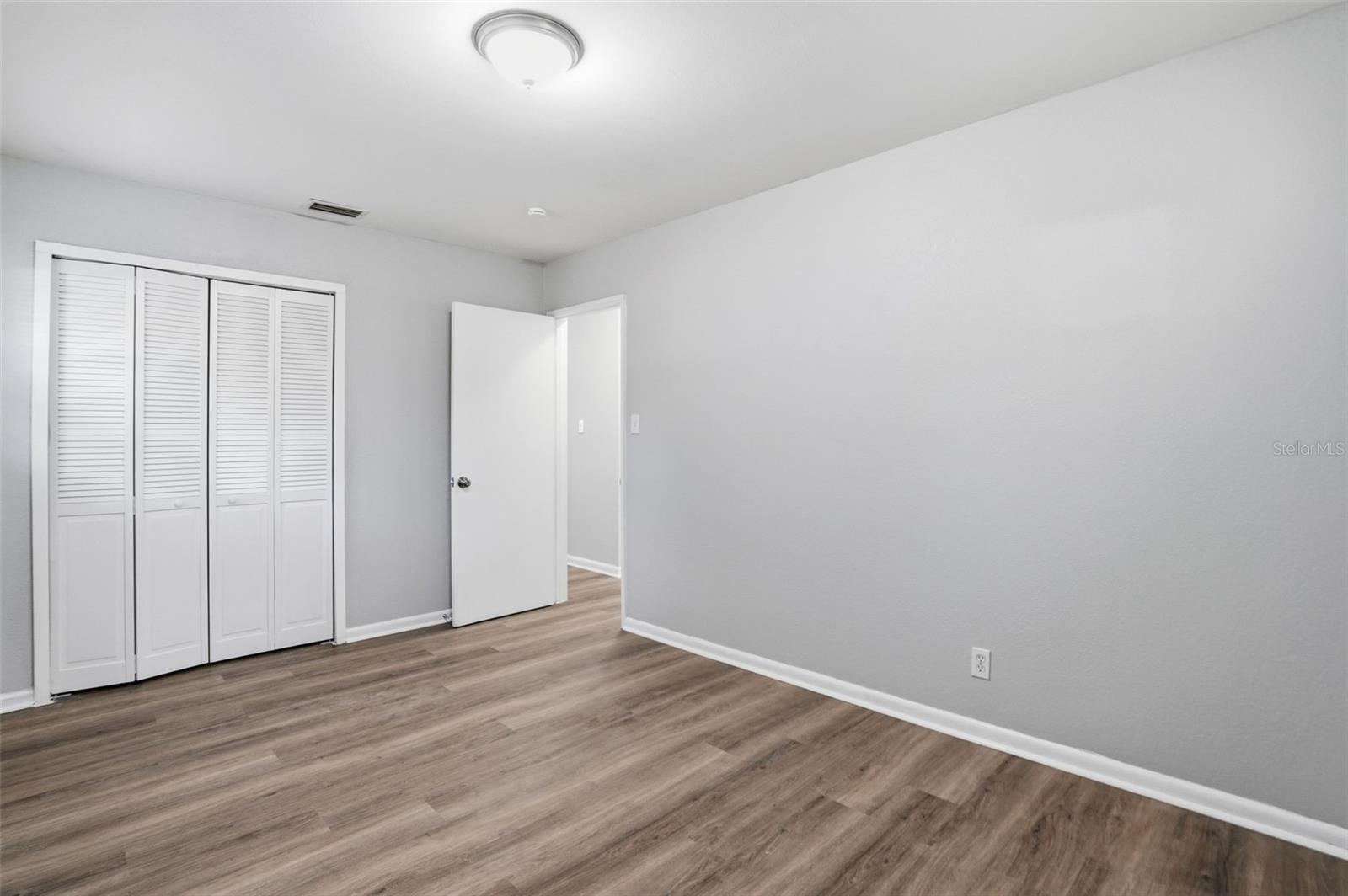 4410 W WYOMING AVE — photo 16