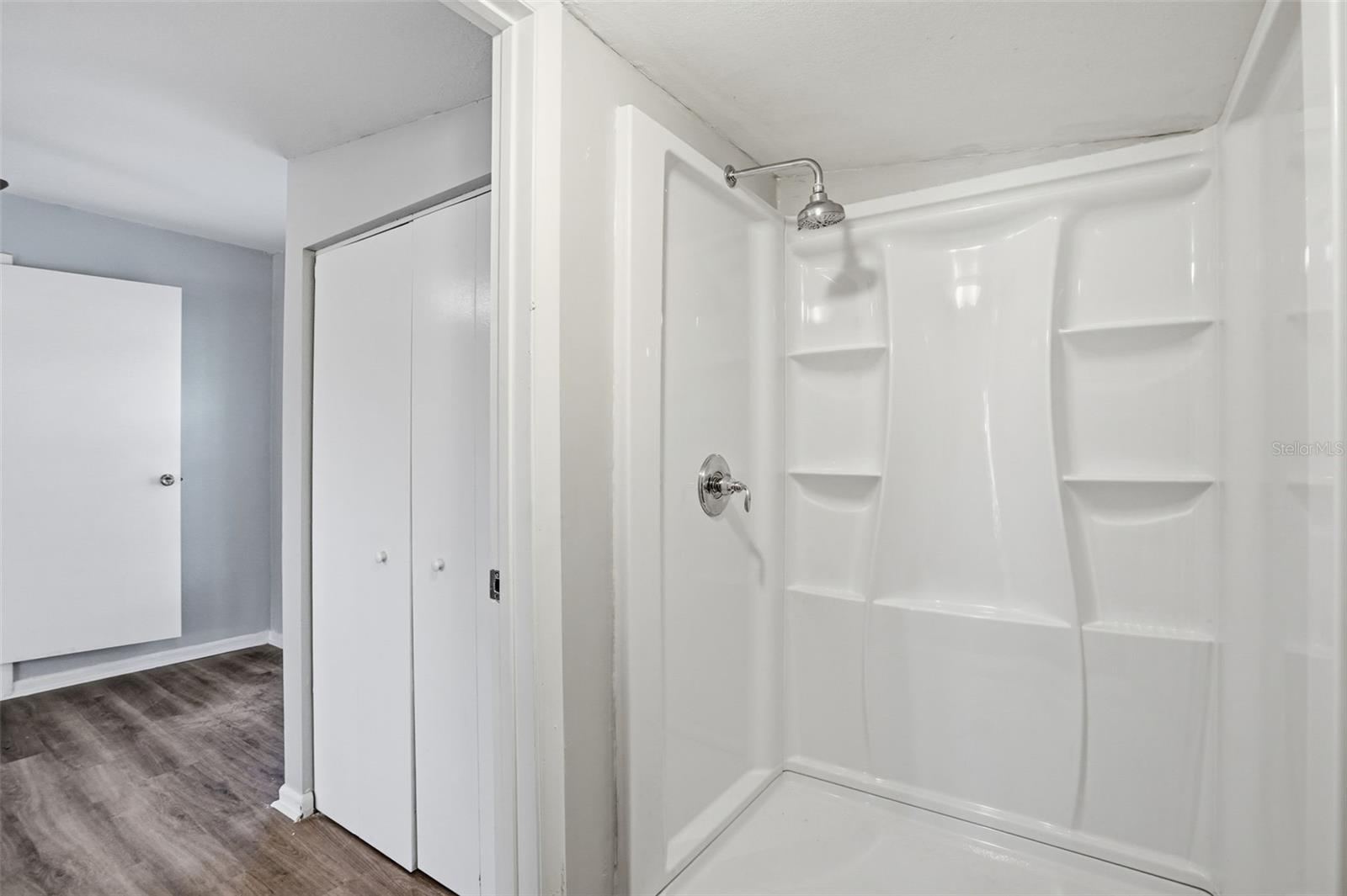 4410 W WYOMING AVE — photo 24