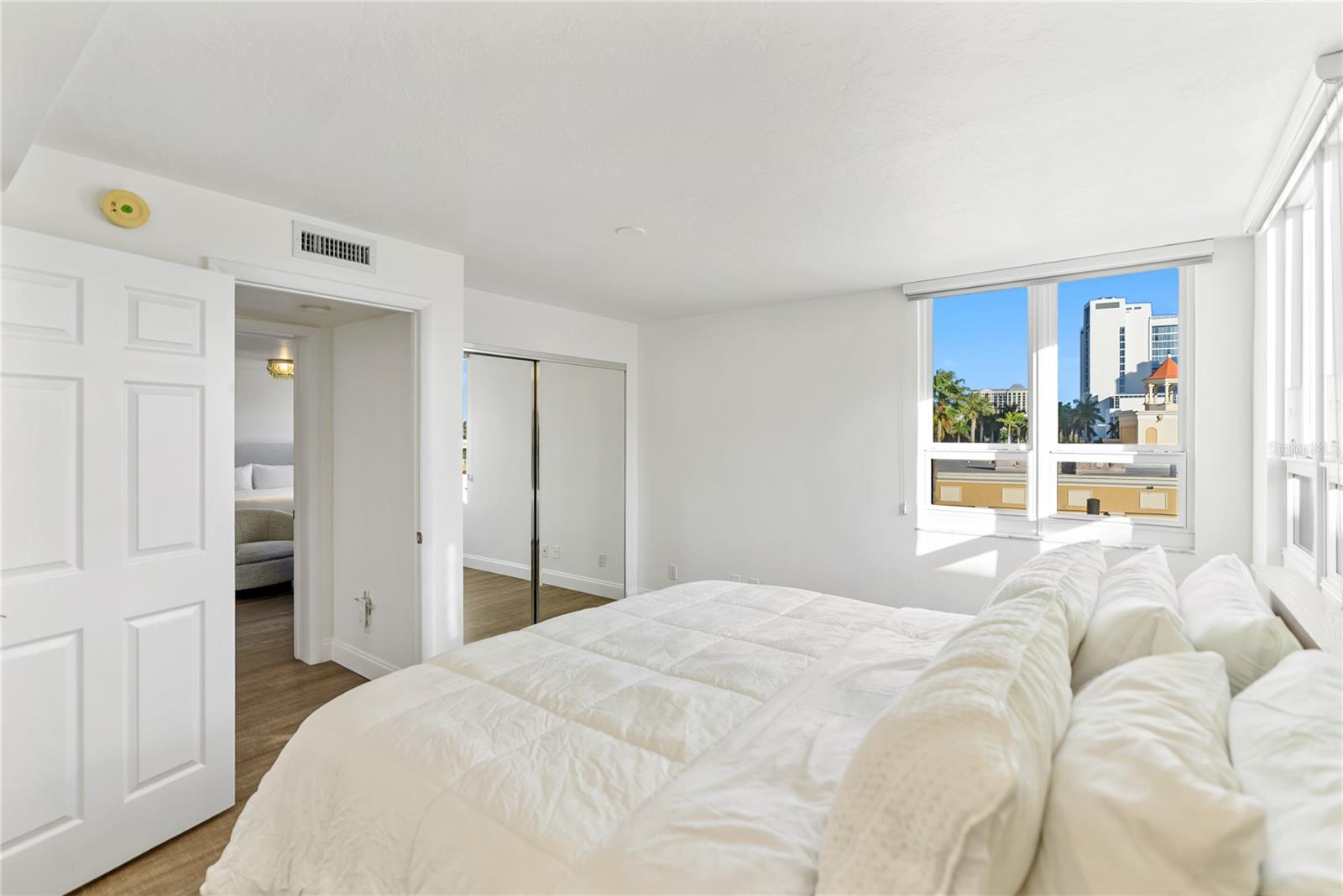 101 SUNSET DR #402 — photo 25