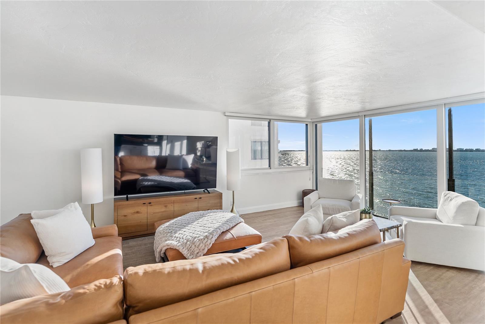 101 SUNSET DR #402 — photo 2